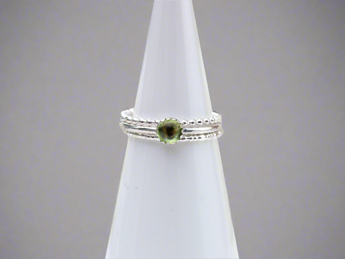Peridot stacking ring set. Size P. August birthstone.