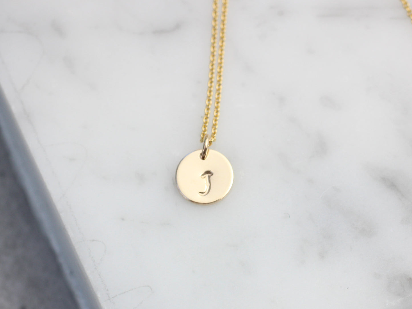 Family initial necklace in gold. Gift for Mum.