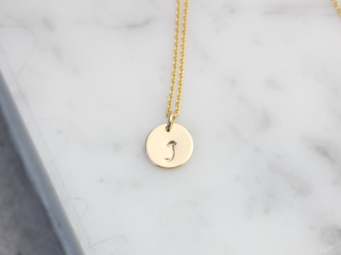 Initial necklace in gold. Valentines day necklace.