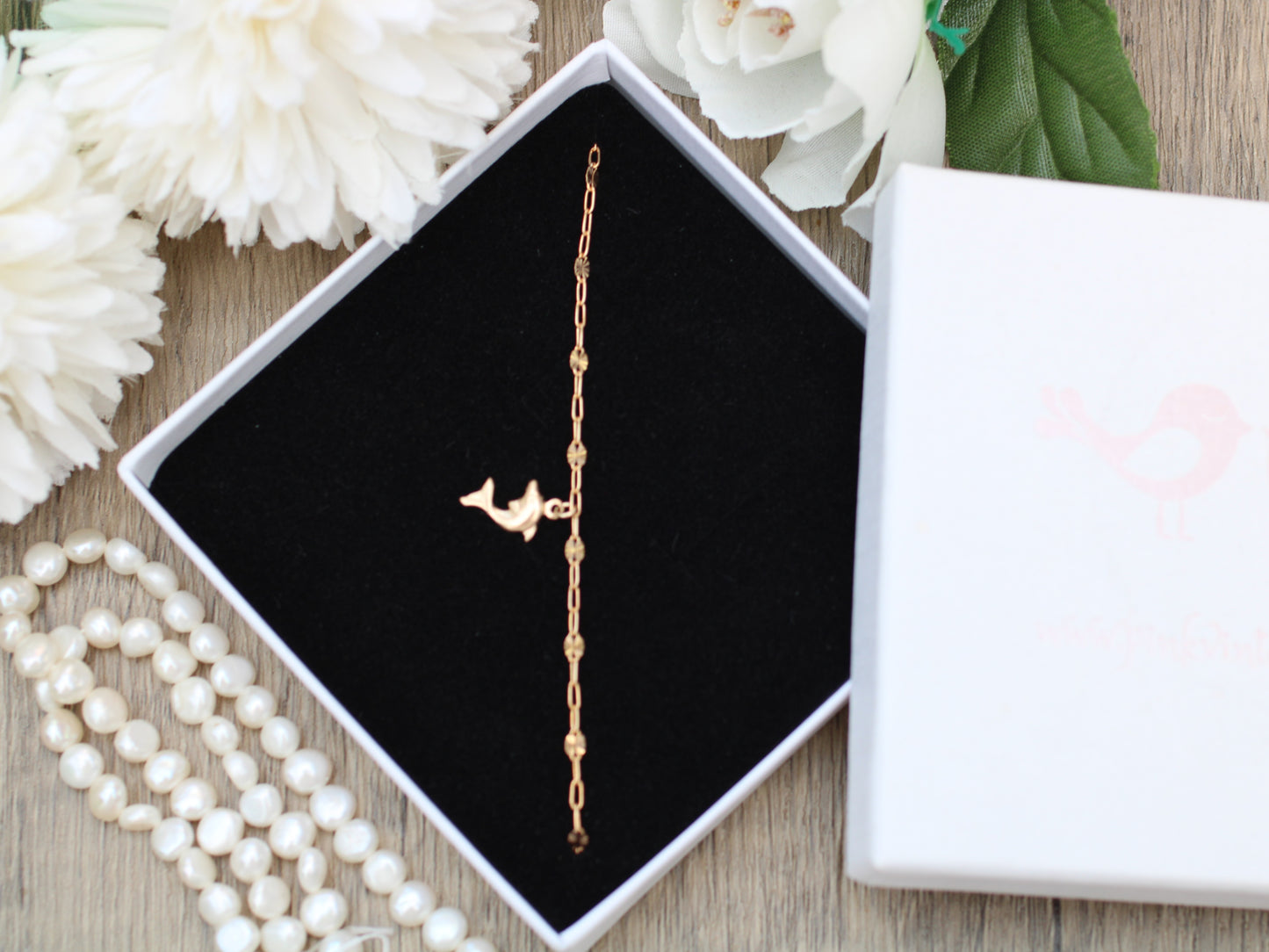 Dolphin bracelet in gold-filled.