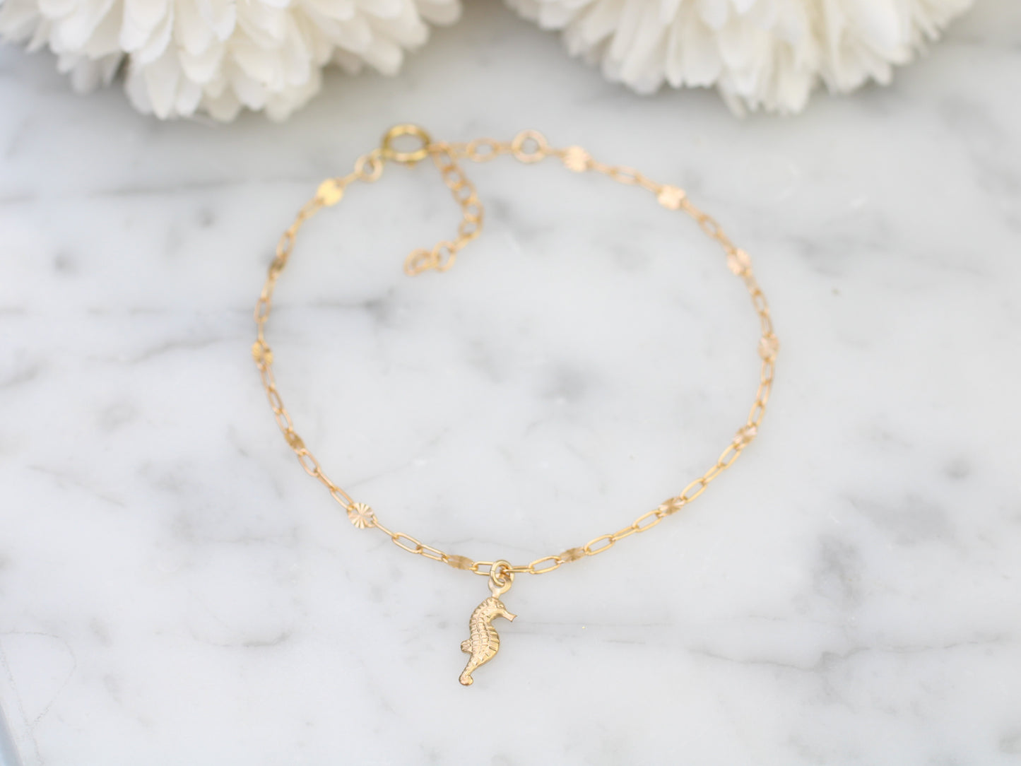 Seahorse bracelet in gold-filled.