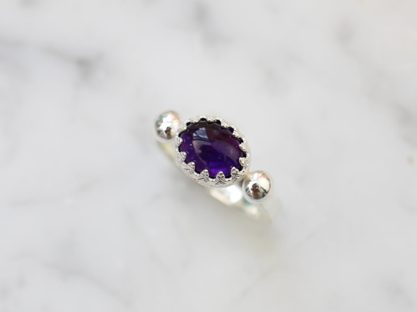 Chunky amethyst ring in sterling silver. Size P.
