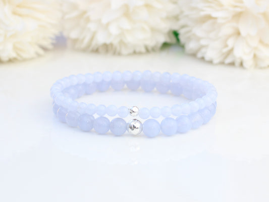Blue lace agate stretch bracelet with sterling silver accent bead.