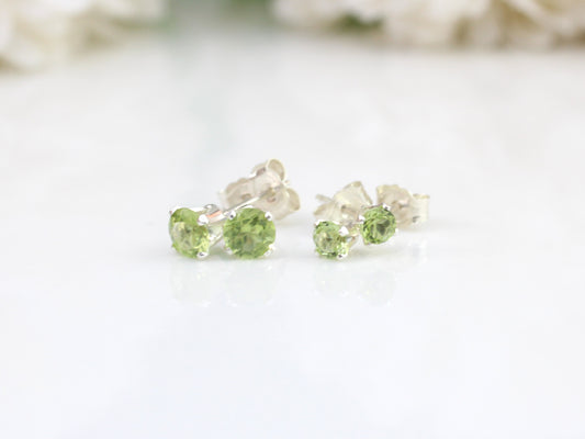 peridot stud earrings