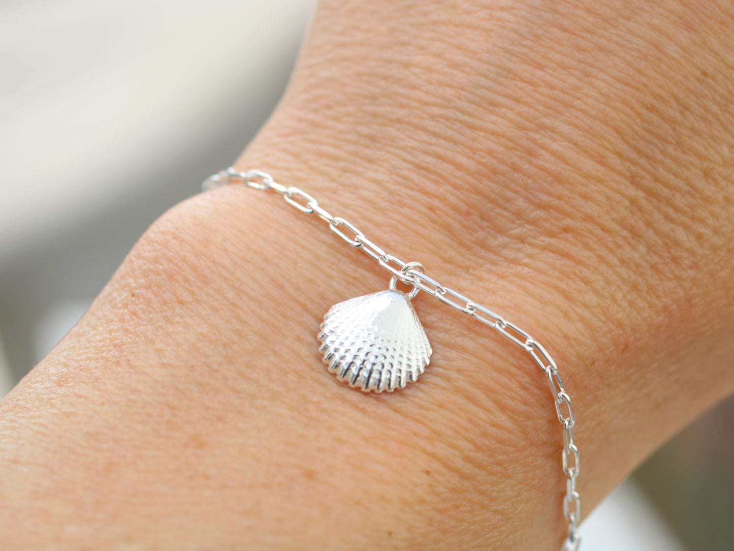 seashell adjustable bracelet