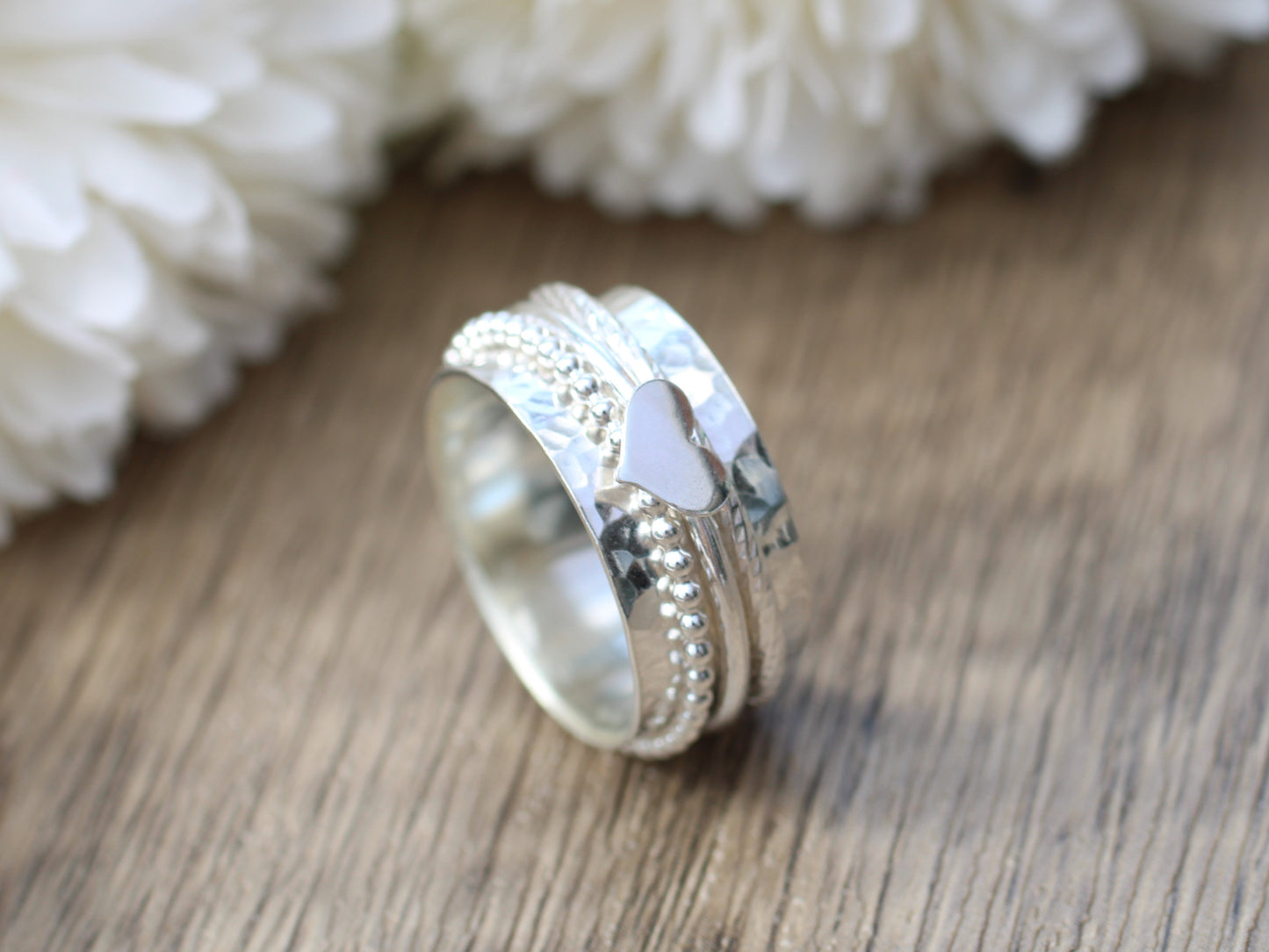 Heart spinner ring in sterling silver. Valentines ring.