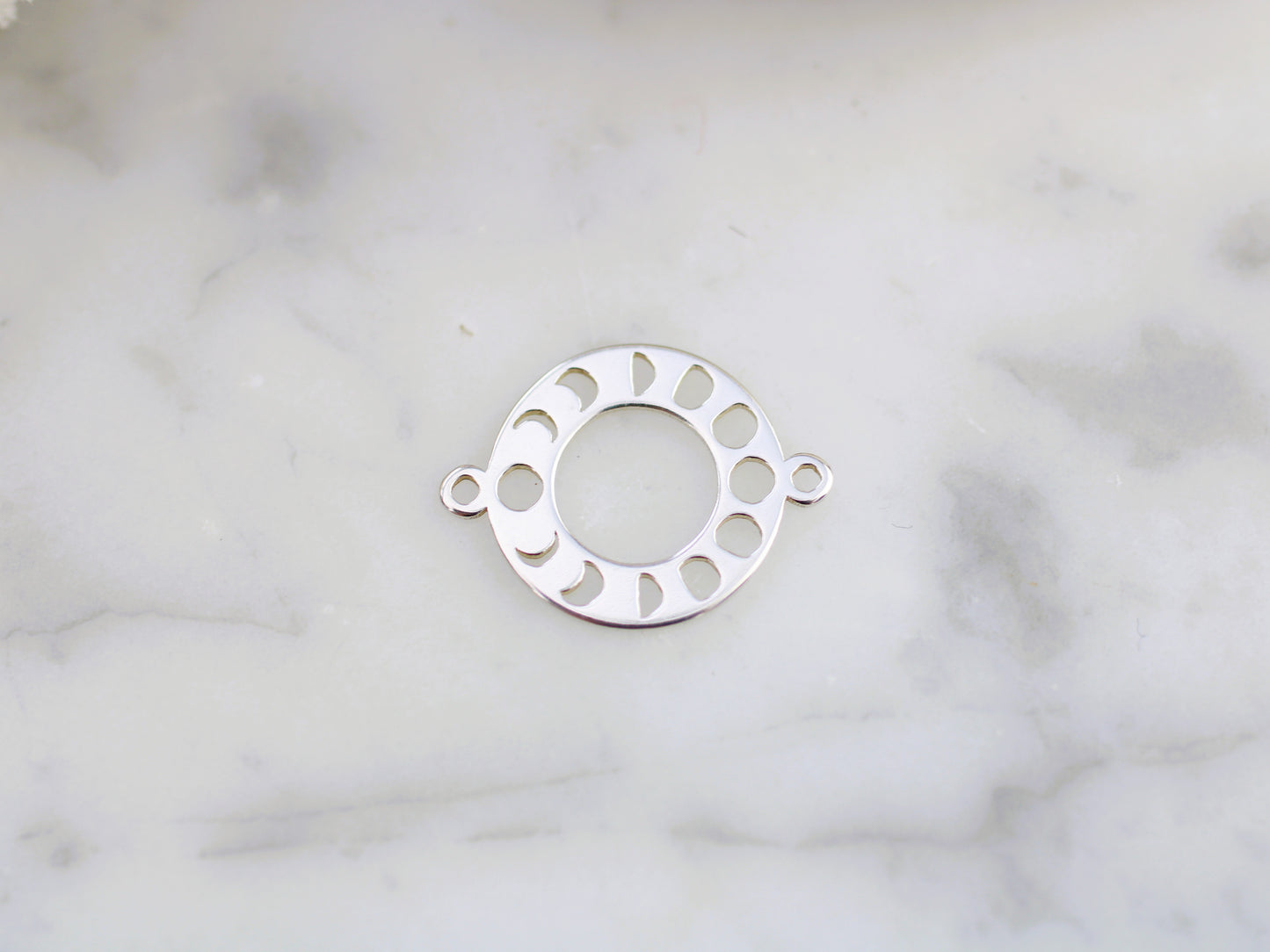 Moon phase connector.