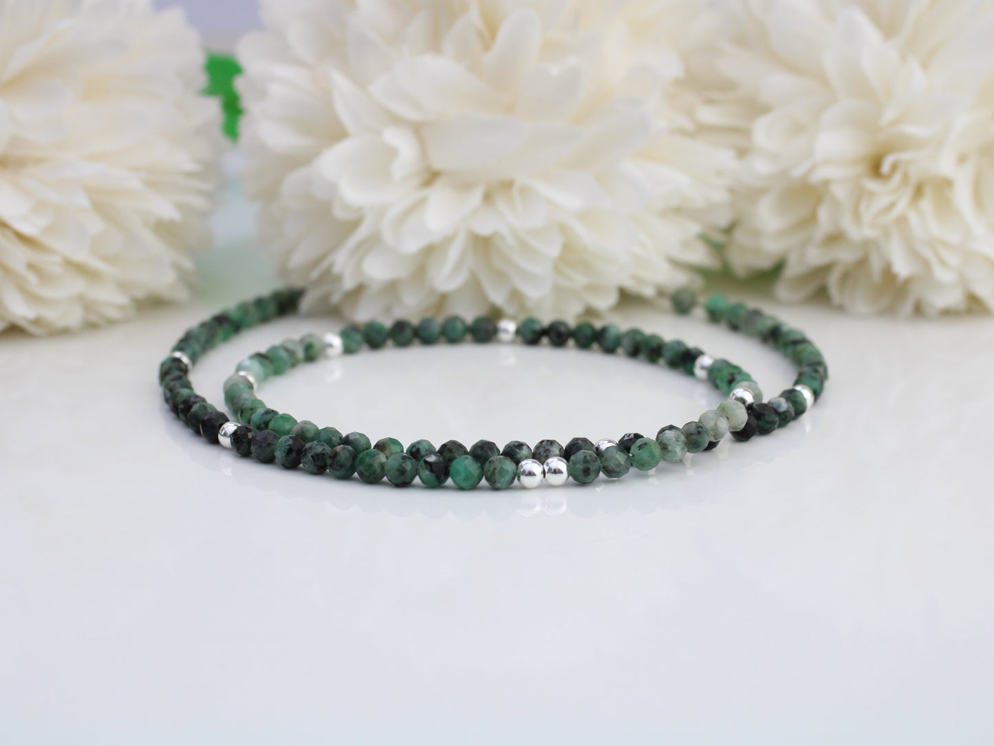 Emerald choker necklace. May birthstone necklace.