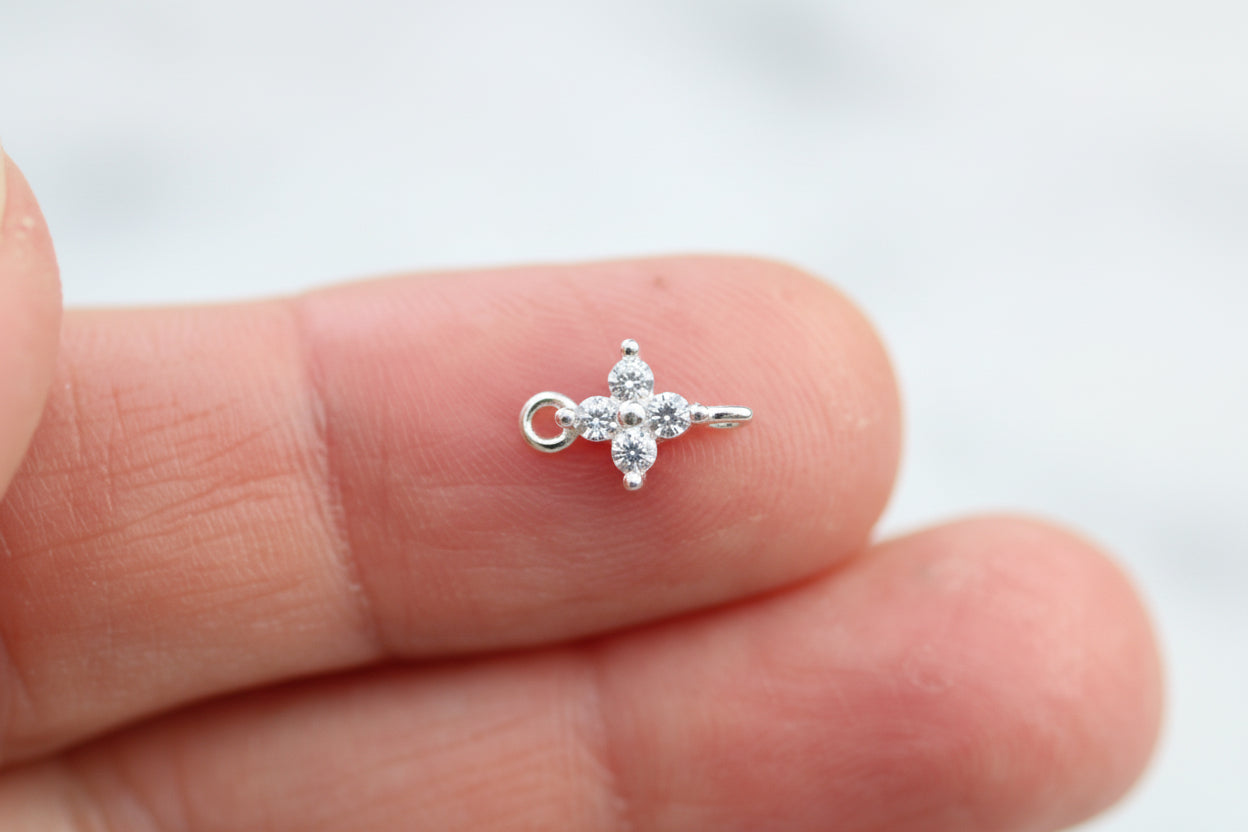 Sparkly flower connector.