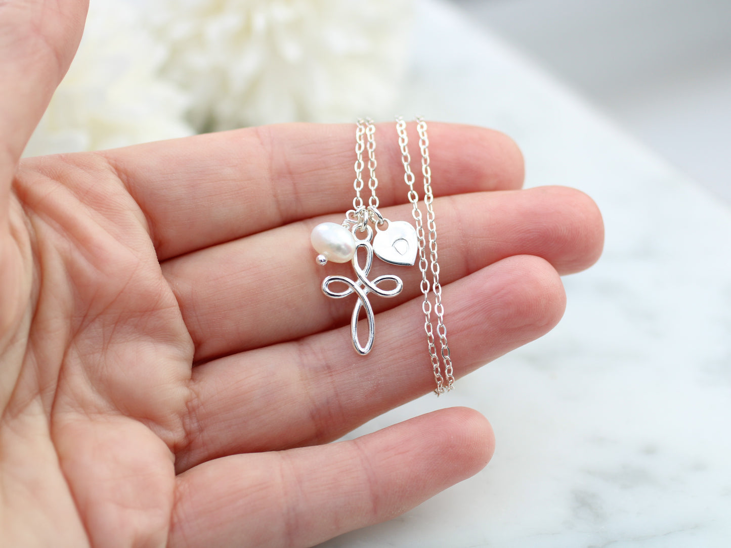 Cross and chain necklace in silver. Confirmation gift.