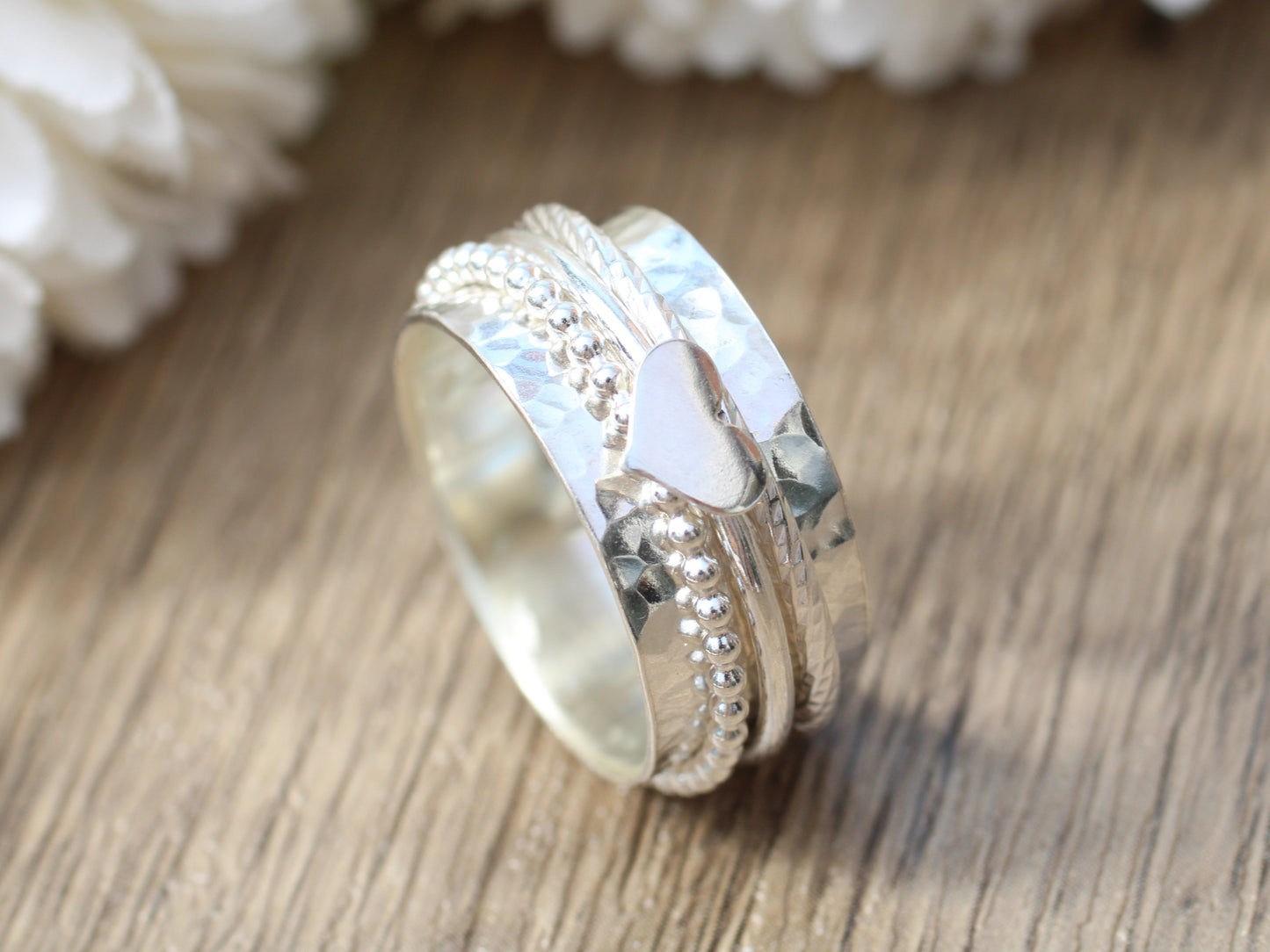 Heart spinner ring in sterling silver. Valentines ring.