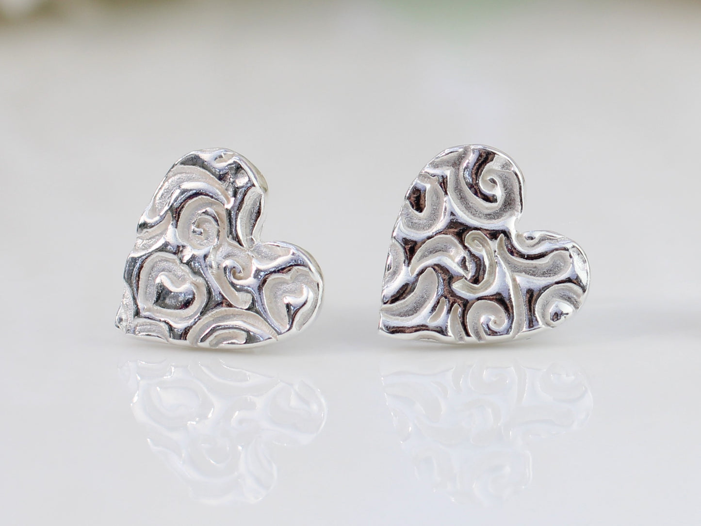 Valentines day earrings. Handmade heart earrings.