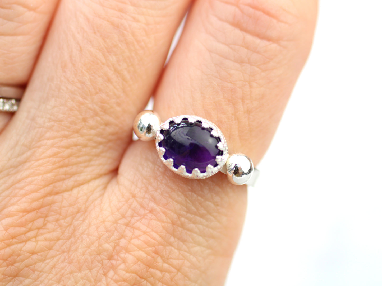 Chunky amethyst ring in sterling silver. Size P.