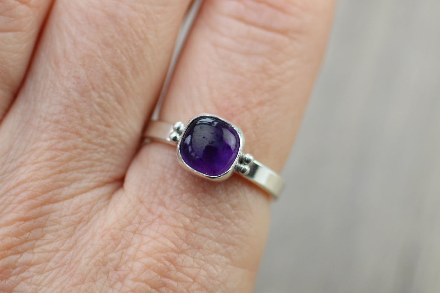 Amethyst Cabochon Sterling Silver Ring with Granulation Detail. Size P