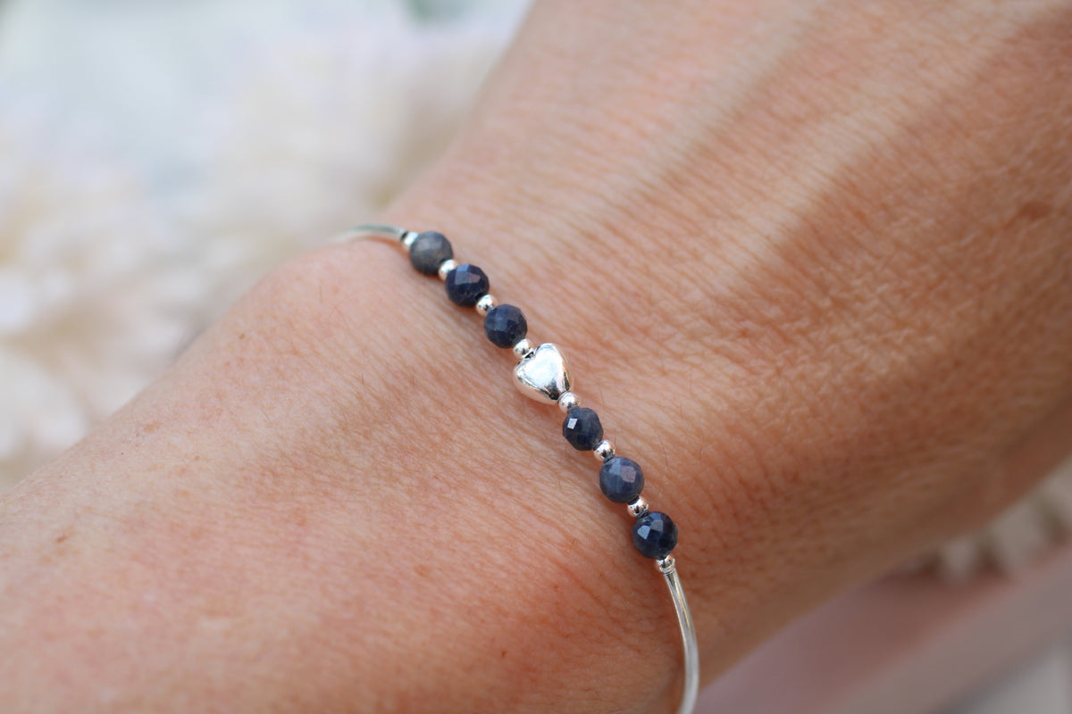 Natural Sapphire Bracelet – Sterling Silver Sideways Heart