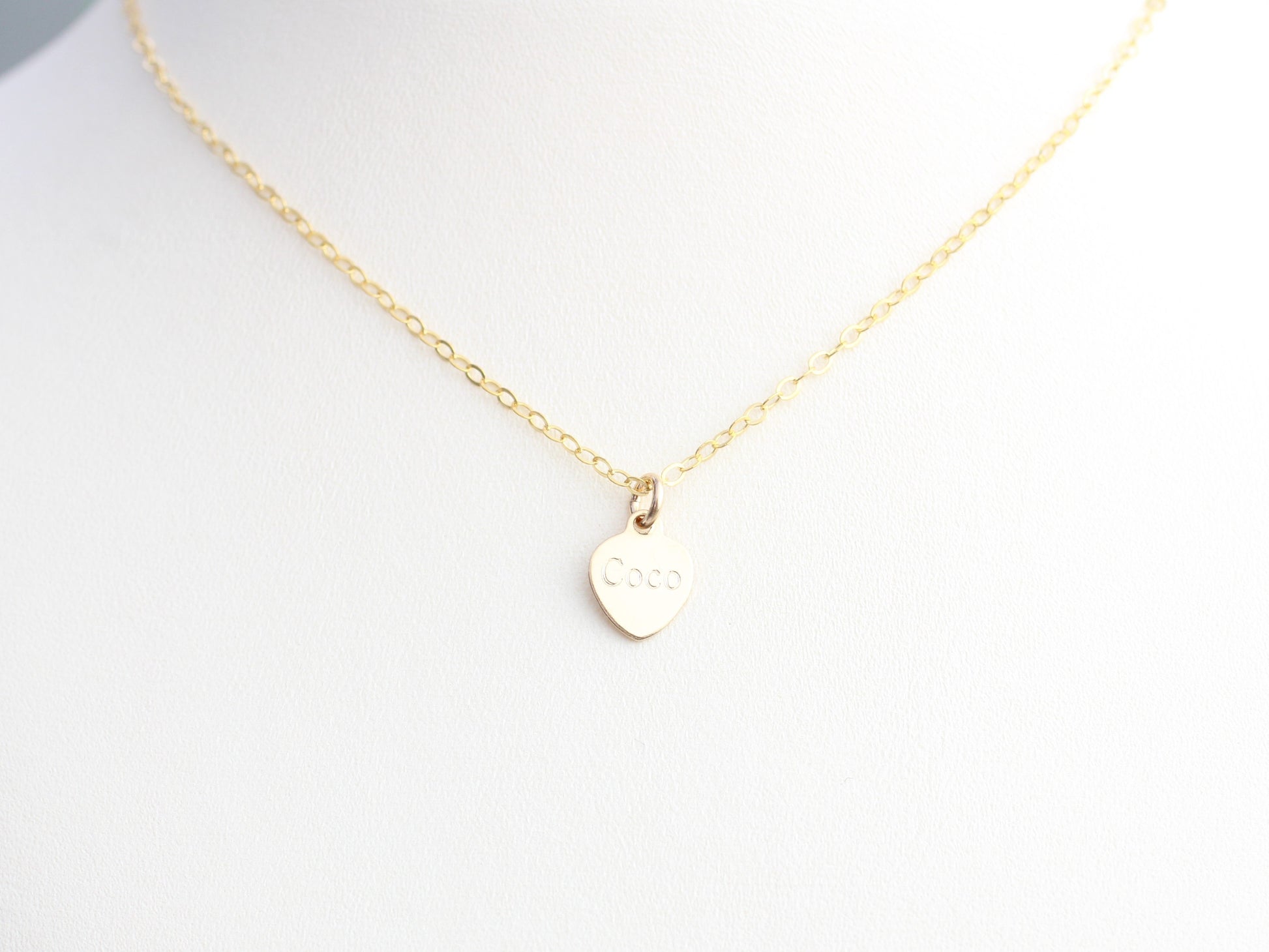 Personalised gold heart Mothers day1