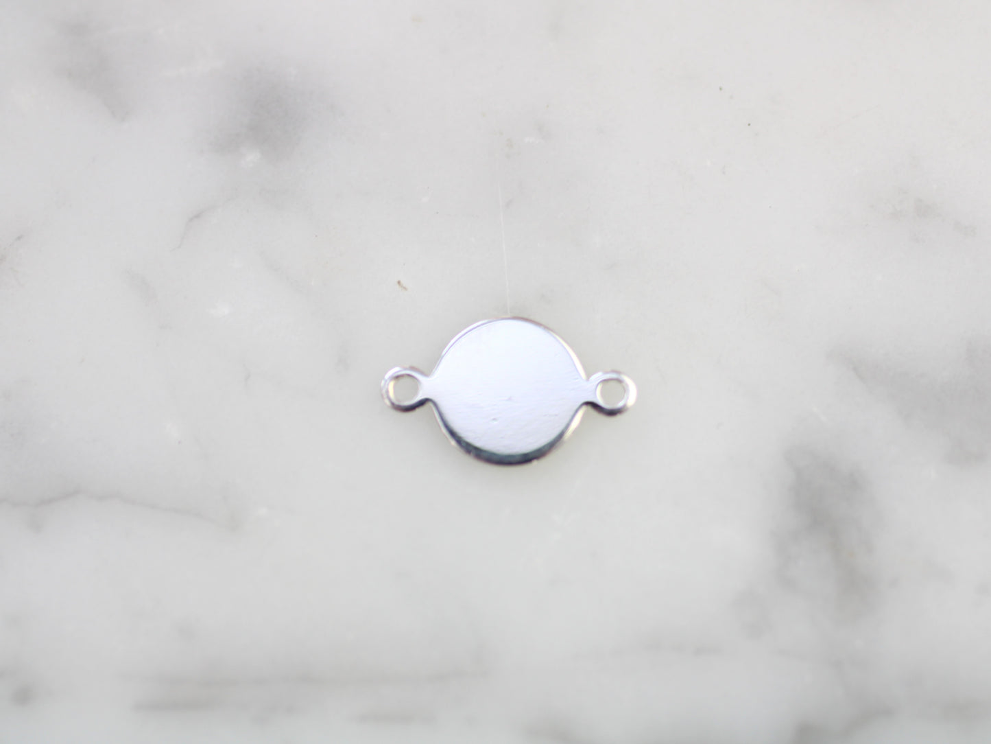 Personalised round connector.