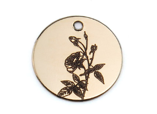 Birth flower necklace in silver or gold.