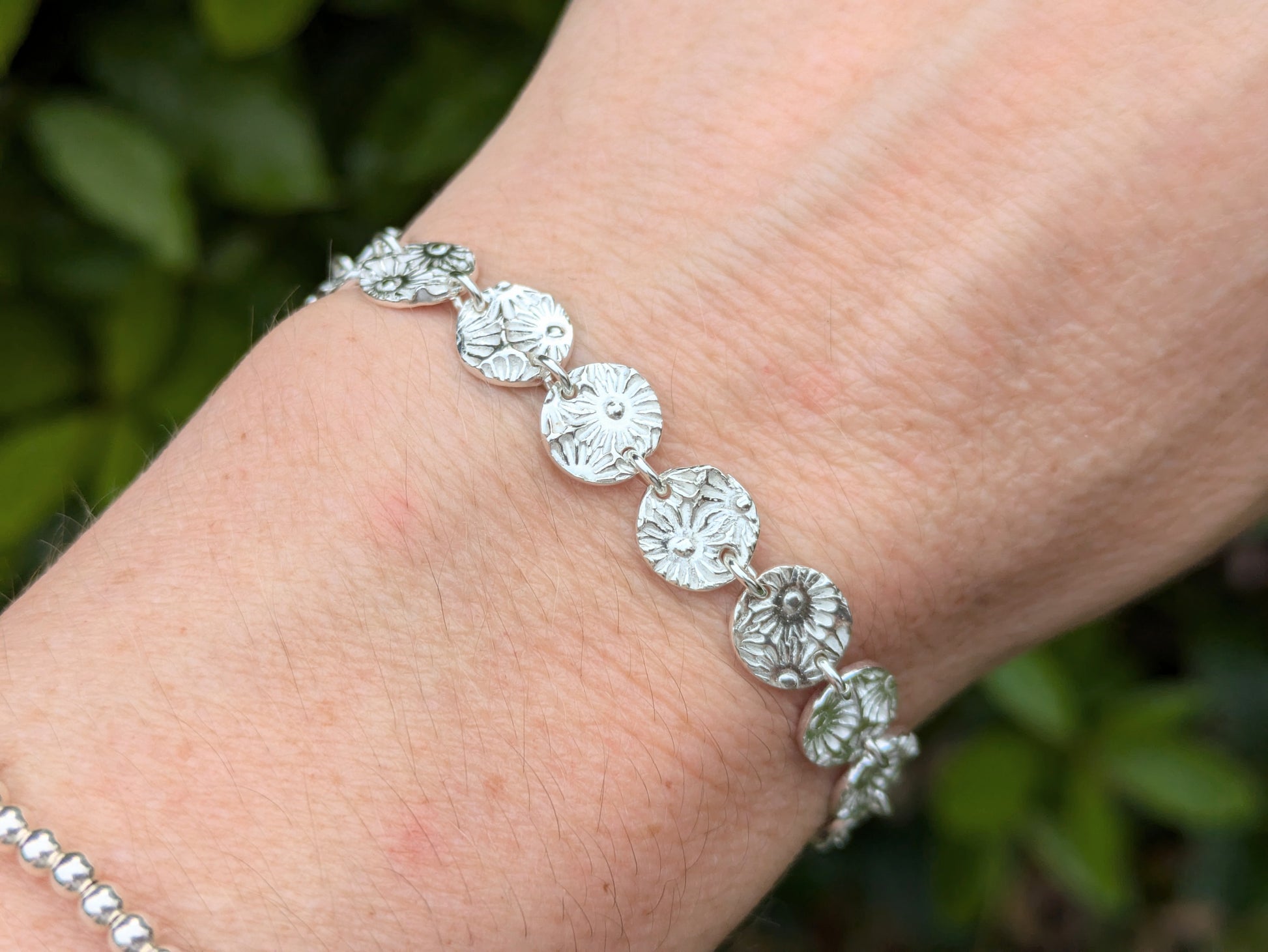 daisy chain bracelet