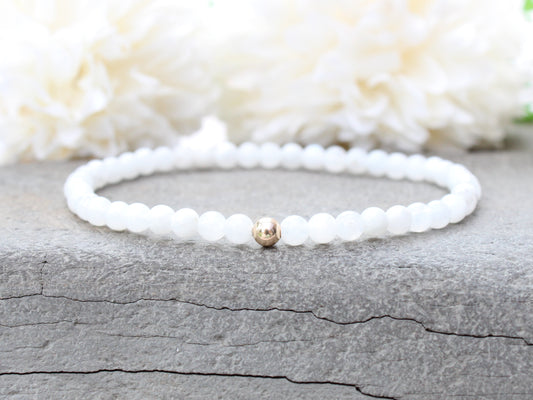 moonstone stretch bracelet