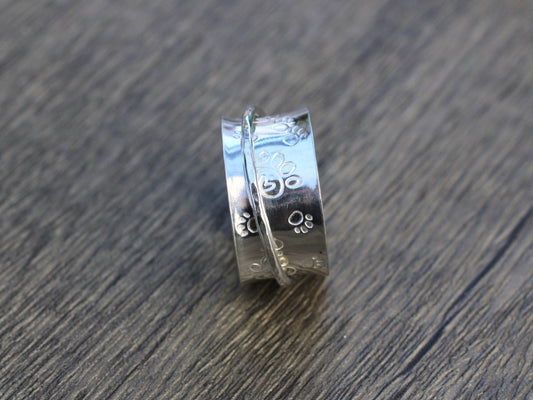 paw print spinner ring