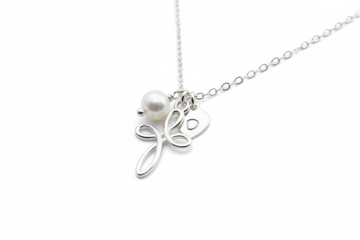 Cross and chain necklace in silver. Confirmation gift.