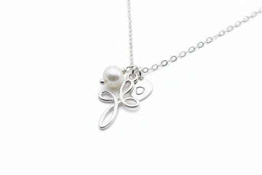 Cross and chain necklace in silver. Confirmation gift.