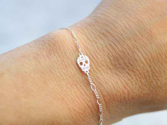 skull bracelet in silver or gold
