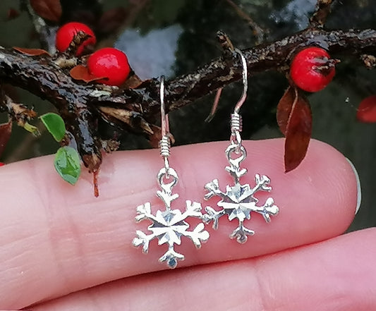 sterling silver snowflake earrings