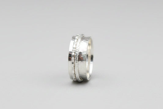 Spinner ring - jewellery making class. Email to book.