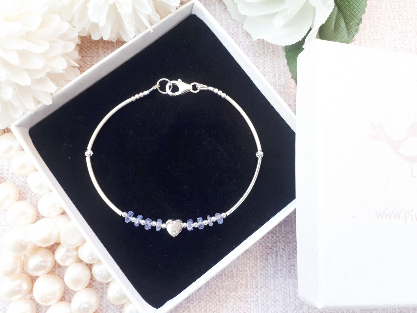 Tanzanite bracelet in sterling silver.