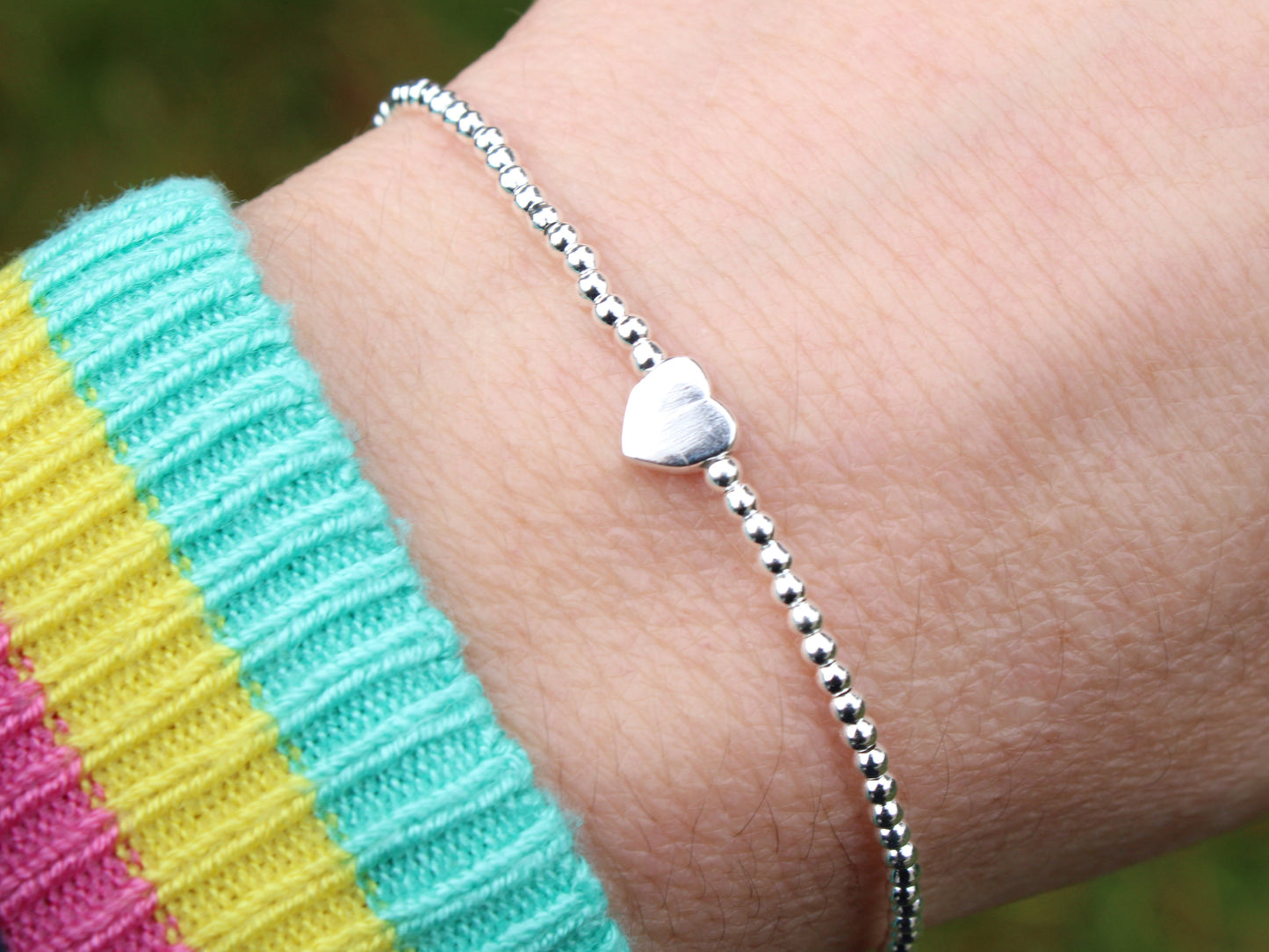 Heart bracelet in sterling silver. Valentines day bracelet.