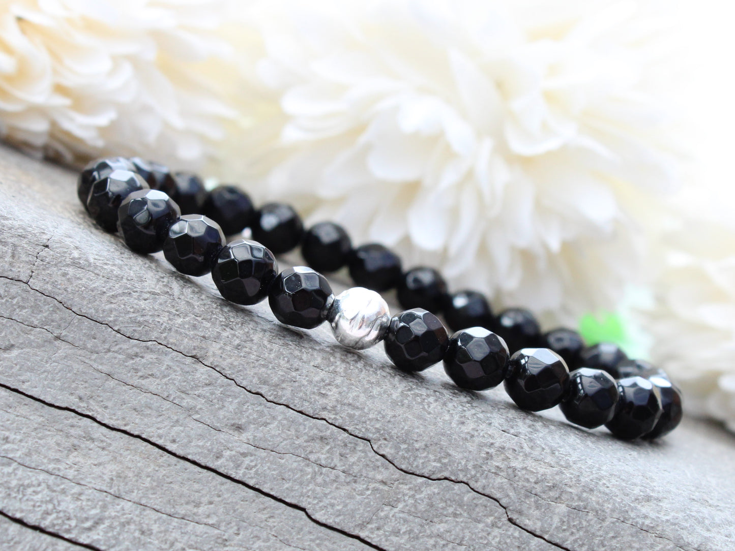 Black onyx stretch bracelet.